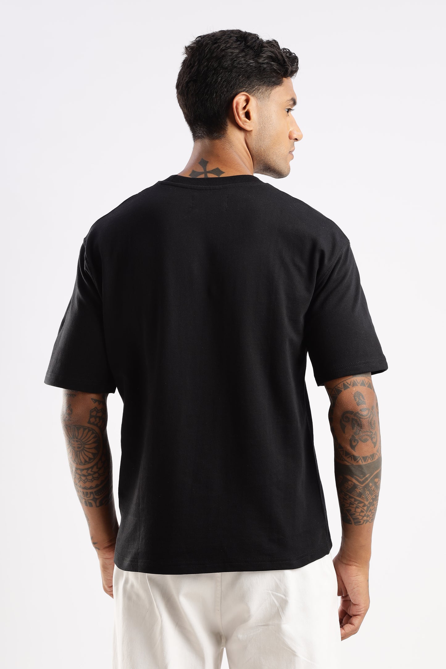 RUGGED Onyx Depth crew neck t-shirt crafted from 240 GSM premium cotton