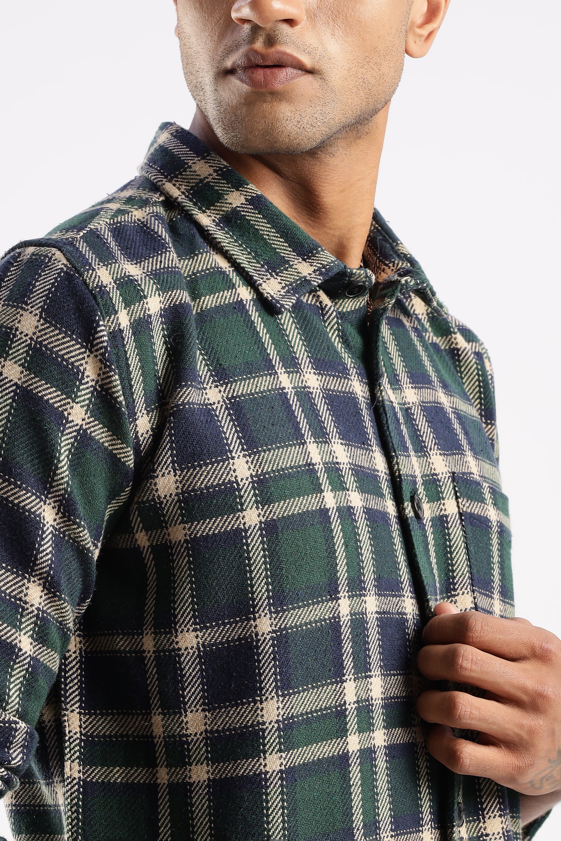 Men’s relaxed fit flannel shirt in Forest Canopy with functional chest pockets