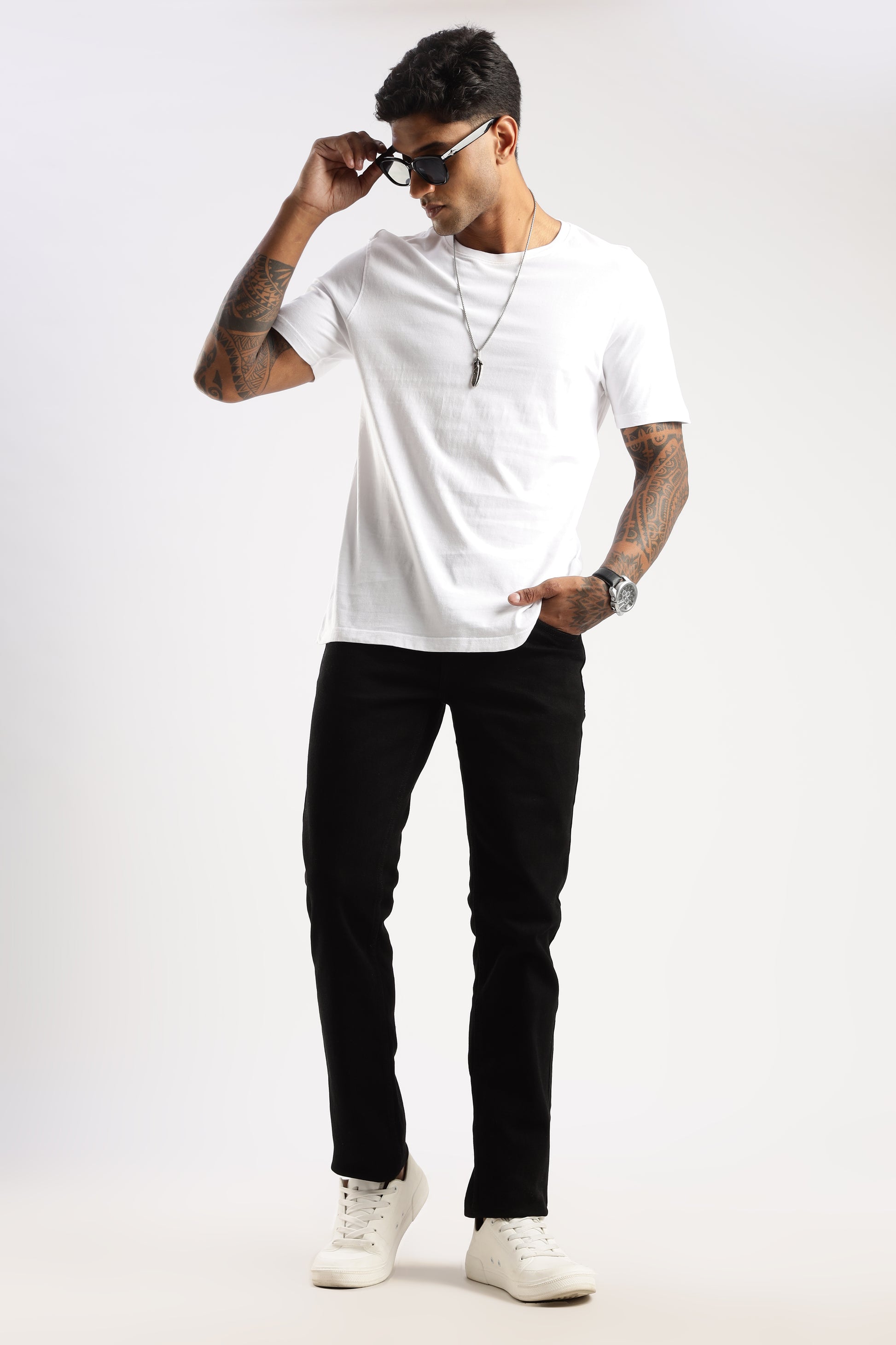 Model styled in RUGGED’s Sleek Straight Fit Jeans Steel Wave, classic straight leg cut