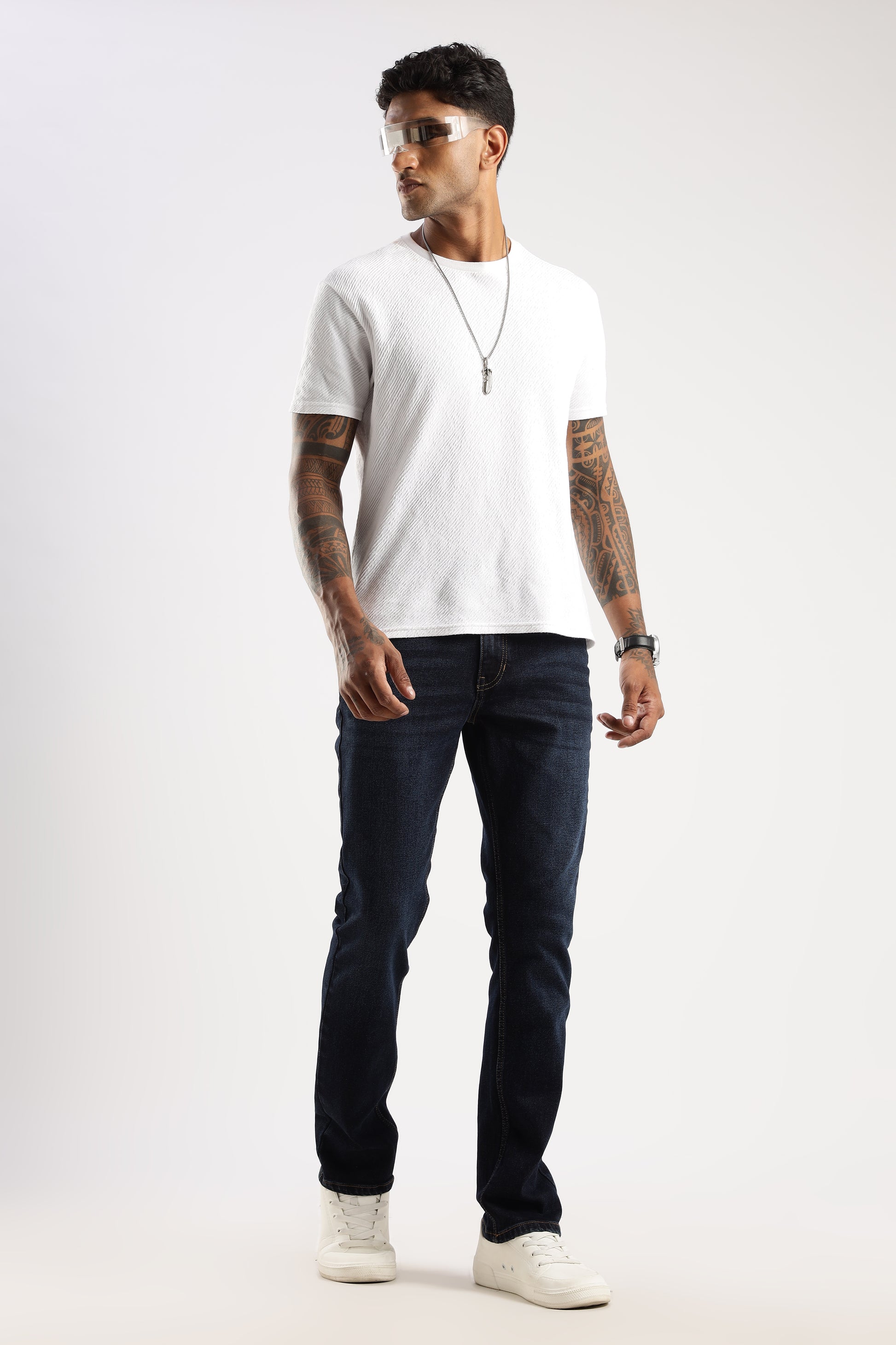 Flat lay of Steel Wave straight fit jeans with classic 5-pocket construction and clean finish